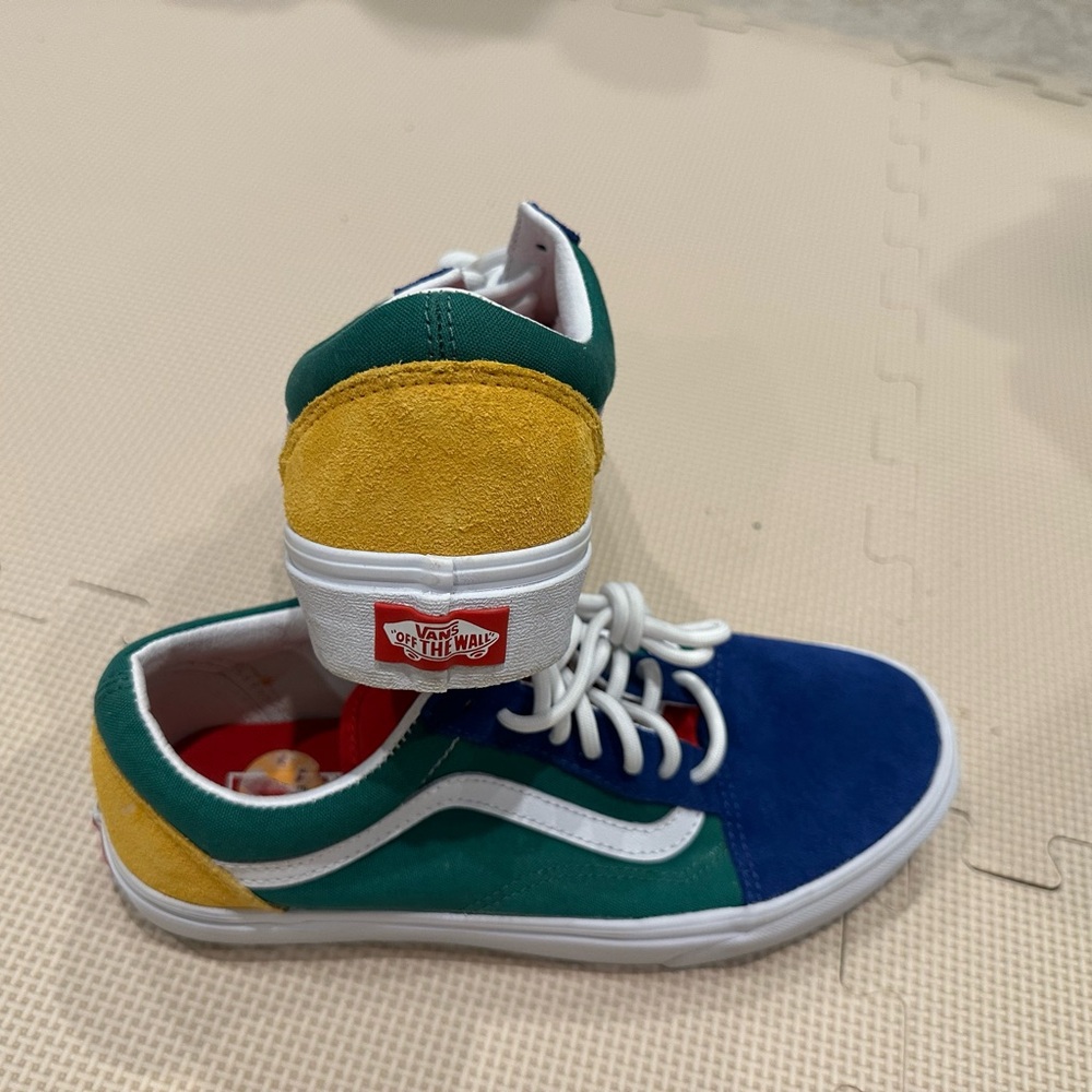 NWOT Vans old skool yacht club Low-Top Sneakers - unisex men’s 7 / women’s 8.5